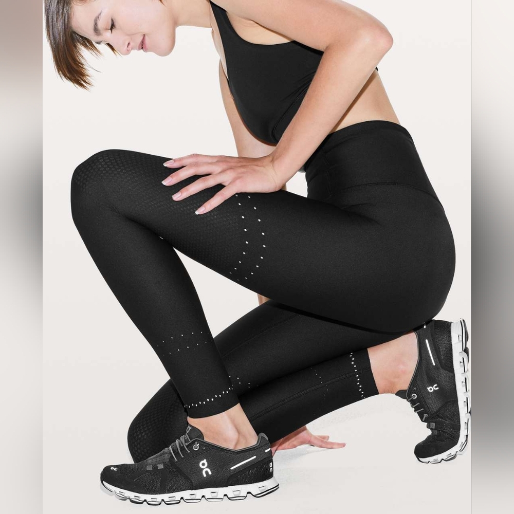 Lululemon Zoned In Tight *27" Black